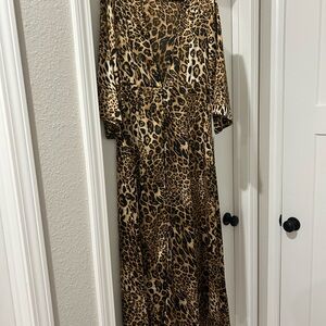 Main Strip Animal Print Long Cover
